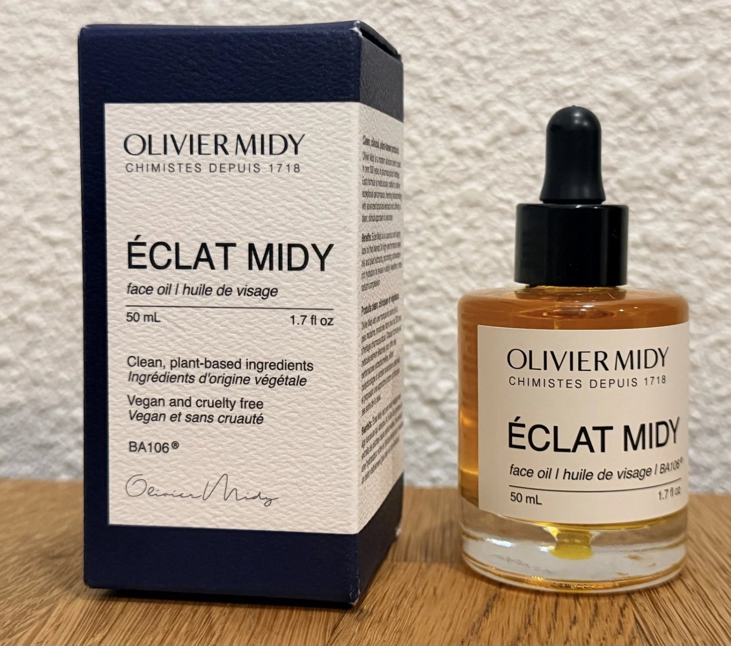 Olivier Midy Eclat Midy Anti-Aging Facial Oil With Santal For Glowing Skin 1.7Oz