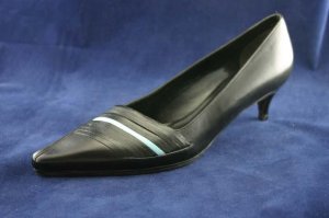 STEPHANE KELIAN WOMENS BLACK LEATHER PUMPS 6/8.5 M NEW