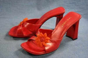 NINE WEST CURRIE2 RED PLATFORM SLIDE SANDALS 5.5 M