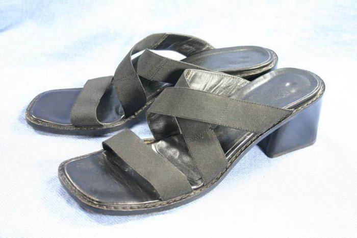 donald pliner stretch sandals
