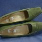 TALBOTS WOMENS GREEN LEATHER LOW HEEL PUMPS 9 N