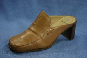 CLOUDWALKERS WOMENS TAN LEATHER MULES HEELS 7.5 W
