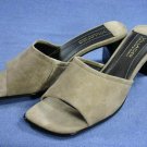 LIZ CLAIBORNE WOMENS TAUPE SUEDE SLIDES HEELS 9 M NEW