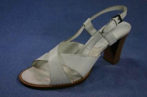 BANDOLINO WHITE LEATHER STRAPPY SLINGBACK SANDALS 7.5 M