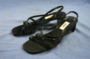 TALBOTS WOMENS BLACK SATIN STRAPPY SANDALS 7 M MINT