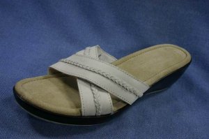 LANDS END OFF WHITE LEATHER WEDGE SLIDE SANDAL 10 B NEW
