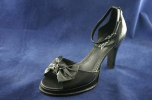 FRANCO SARTO BLACK OPEN TOE PLATFORM SANDALS 6 M MINT