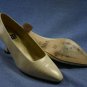 NINE WEST WOMENS BONE LEATHER MID HEEL PUMPS 7 W MINT