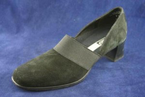 MUNRO AMERICAN WOMENS BLACK SUEDE SLIP-ON SHOES 7 M