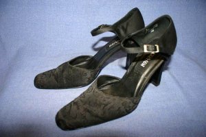 KENNETH COLE  WOMEN BLACK FABRIC ANKLE STRAP PUMPS 10 M