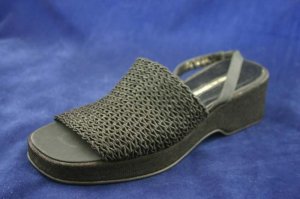 PIED A TERRE BLACK WOVEN FABRIC SLINGBCK SANDALS 39/8.5