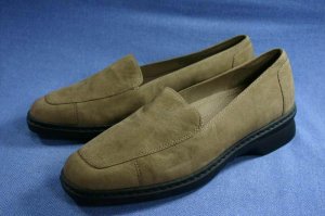 CLARKS SPRINGERS TAN NUBUCK WOMENS LOAFERS SHOES 11 M
