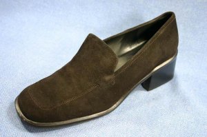 ANN TAYLOR WOMENS BROWN SUEDE MID HEEL LOAFERS 7.5 M