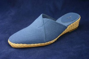 LIFE STRIDE NAVY CANVAS MULES CLOGS 5.5 N NEW NIB