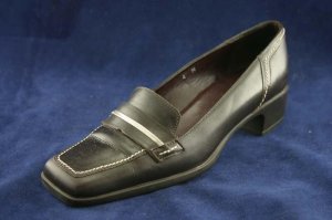 SESTO MEUCCI WOMENS BRN LEATHER LOAFERS 4 M EUC