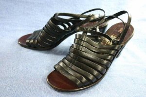 BRUNO MAGLI BLACK STRAPPY HIGH HEEL SANDALS 7 M