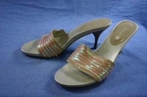 AEROSOLES SPARKTACULAR HIGH HEEL SLIDES SANDALS 9 M EUC