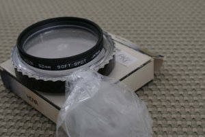 HOYA AUTH 52mm SOFT-SPOT LENS SOFT EFFECTS FILTER F958