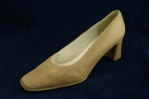 STUART WEITZMAN TAN PRINTED SUEDE MID HEEL PUMPS 8 AAAA