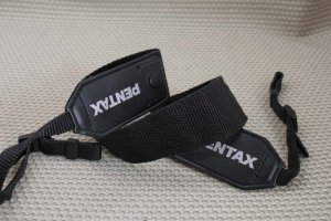 PENTAX GENUINE BLACK CAMERA STRAP ME SUPER ZX K7 EX+