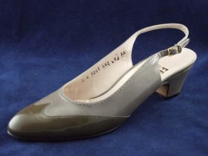 FERRAGAMO WOMENS GREEN & TAUPE SLINGBACK PUMPS 8 AA EUC