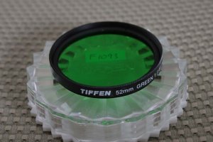 TIFFEN AUTH 52mm 11 GREEN 1 LENS FILTER USA EX+ F1093