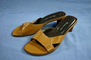 ETIENNE AIGNER WOMENSHARDY BROWN SLIDE SANDAL HEEL 8 M