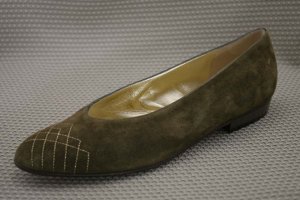 BRUNO MAGLI WOMENS GREEN SUEDE LOW HEEL FLATS 8.5 AA