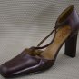 BCBG PARIS BURGUNDY LEATHER X-STRAP PUMPS 8 B MINT