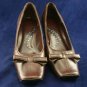 KENNETH COLE REACTION WOMENS BROWN LEATHER BOW PUMPS 7