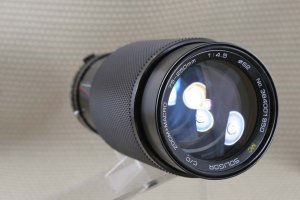 OLYMPUS MT 75-250mm f/4.5 Macro Zoom by Soligor EX++