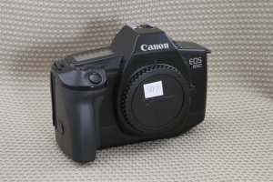 CANON EOS 650 35mm FILM CAMERA EX working condition