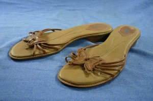 NICOLE LT BROWN STRAPPY BUTTERFLY SANDALS 10 M