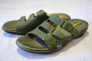 NATURALIZER NAVY LEATHER WALKING SANDALS SHOE 6 M NEW