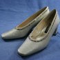J. RENEE CHAMPAGNE FABRIC/RHINESTONE EVENING HEELS 7 M