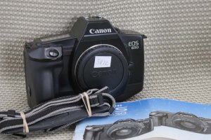 CANON EOS 650 FILM CAMERA Digital Back up MINTY
