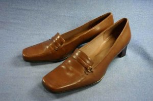 EASY SPIRIT $75 MID HEEL DRESS LOAFER PUMPS 8 B MINT