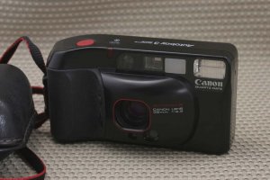 CANON SURE SHOT SUPREME AUTOBOY 3 35mm FILM CAMERA MINT