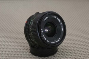 CANON FD N 28mm f/2.8 2.8 Wide Angle Lens AE-1 A1 MINT