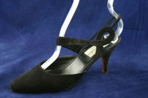 DIEGO DELLA VALLE WOMENS BLACK SUEDE ANKLE STRAP PUMP 6
