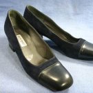 BRUNO MAGLI WOMENS NAVY SUEDE CAP-TOE PUMPS 9 AA EUC