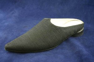 STUDIO DELMAN BLK FABRIC MULES FLAT SHOE SZ 7 M MINT