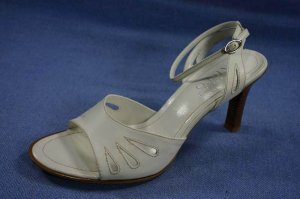 FRANCO SARTO WOMEN BONE LEATHER ANKLE STRAP SANDALS 8.5