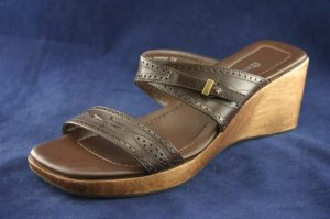 ETIENNE AIGNER BROWN LEATHER PLATFORM SANDALS 8 M MINT