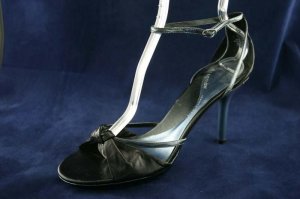 KENNETH COLE REACTION BLK & BLUE STRAPPY SANDALS 10 NEW