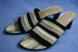 PANCALDI ITALY BLACK & TAN STRETCH SLIDE SANDALS 8.5 M