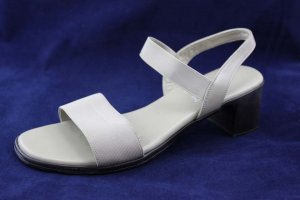 MUNRO AMERICAN BEIGE STRETCH/LEATHER SANDALS 7.5 N