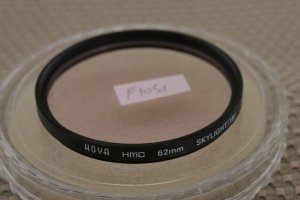 HOYA AUTH 62mm HMC SKYLIGHT LENS FILTER in case  F1051