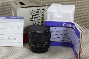 CANON FD 24mm f/2.8 FAST Wide Angle Lens AE-1 MINT/BOX
