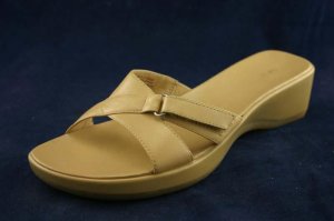 NINE WEST CAMEL LEATHER WEDGE SLIDE SANDALS 9 M